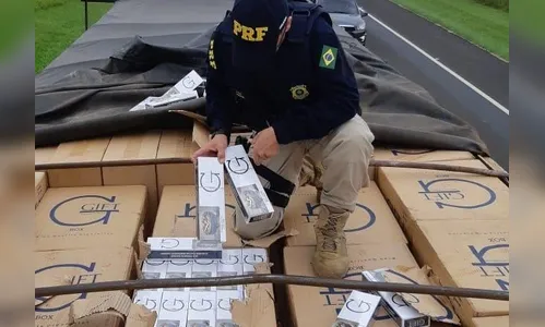 PRF apreende R$ 2 milhões em cigarros contrabandeados