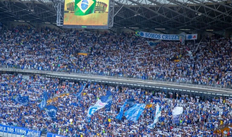 MP de Minas Gerais proíbe organizadas do Cruzeiro de irem a estádios por um ano