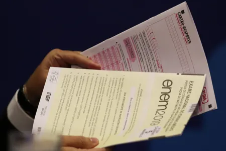 Mec afirma que notas das redações do Enem não foram prejudicadas