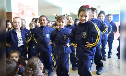 Arapongas investiu mais de R$ 6 milhões em uniforme e kit escolar na atual gestão