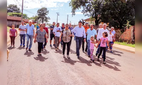 Prefeito entrega obras de recape no Distrito de Pirapó