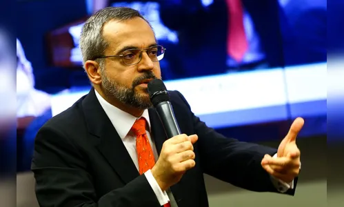 Estudantes relatam erros no Sisu; ministro diz que não há problemas