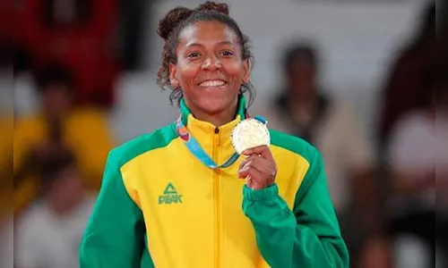 Judoca brasileira é suspensa por 2 anos após ser pega no doping e vai recorrer à CAS