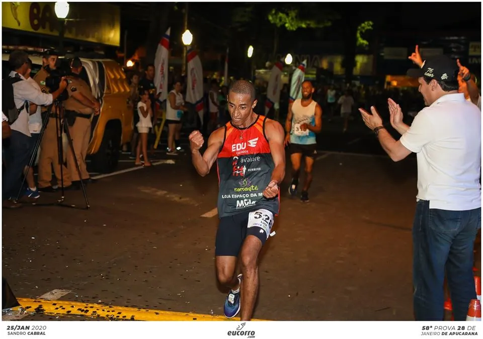 Luiz Henrique se destaca entre os atletas de Apucarana e conquista o primeiro lugar