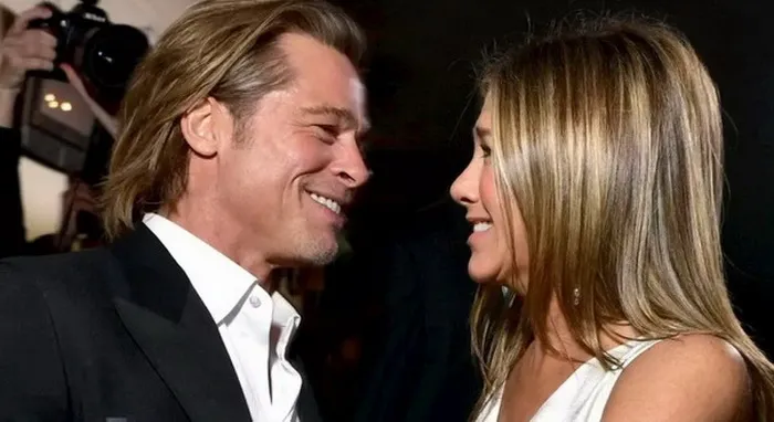 Jennifer Aniston e Brad Pitt reatam romance após ‘encontros secretos’