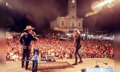 Show “Tributo a Zé Rico” levou 15 mil pessoas à Praça Rui Barbosa