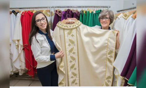 Vestindo a fé: Empresa de Apucarana une devoção com experiência em confecções; assista