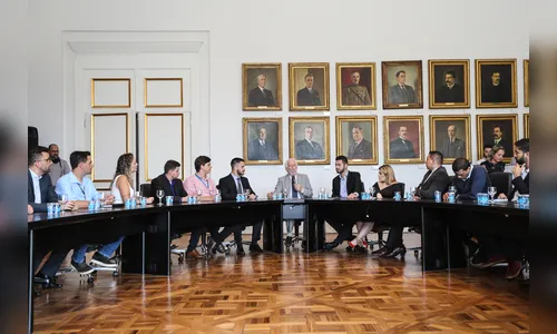 Governo do Paraná amplia diálogo com a juventude