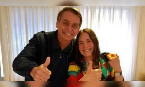 Bolsonaro diz que vai ligar para Regina Duarte para tentar nomeação nesta quarta
