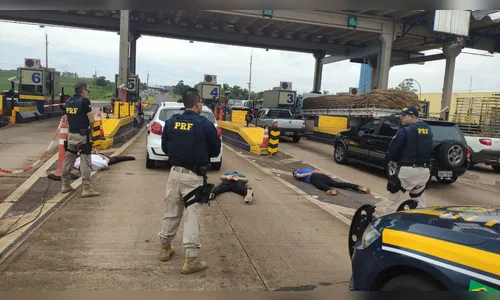 PRF prende dupla de assaltantes e recupera objetos roubados em Mandaguari 
