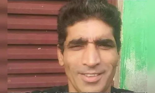 Pedreiro encontra diversas larvas na cabeça: “Sendo comido vivo”