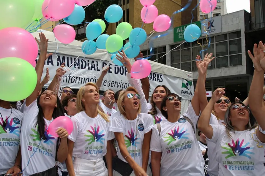 Fevereiro Lilás: Movimento alerta a sociedade sobre as doenças raras