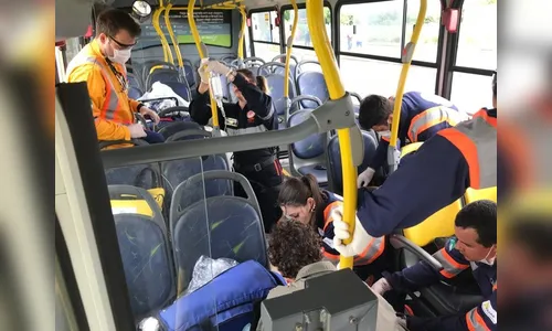 Passageiro de ônibus sofre parada cardíaca e é reanimado pelo Samu, em Marialva