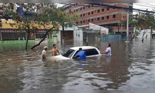 Chuvas intensas atingem o Ceará e causam transtornos em Fortaleza