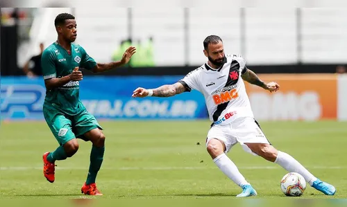 Sob forte calor, Vasco perde da Cabofriense e se complica na Taça Guanabara