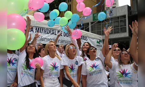 Fevereiro Lilás: Movimento alerta a sociedade sobre as doenças raras