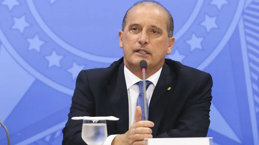 Governo trará brasileiros que queiram sair da China, diz Onyx