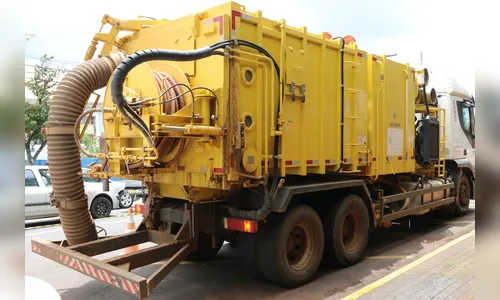 Apucarana terceiriza limpeza de bueiros