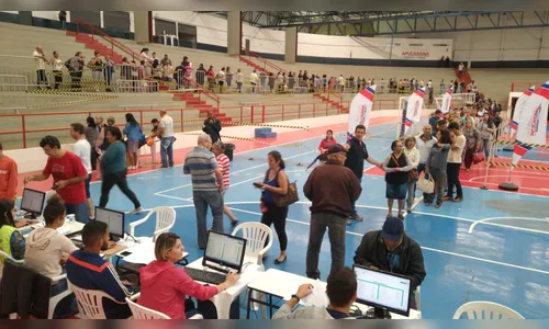 Secretaria de Esportes inscreve para aulas de natação e hidroginástica; assista a live