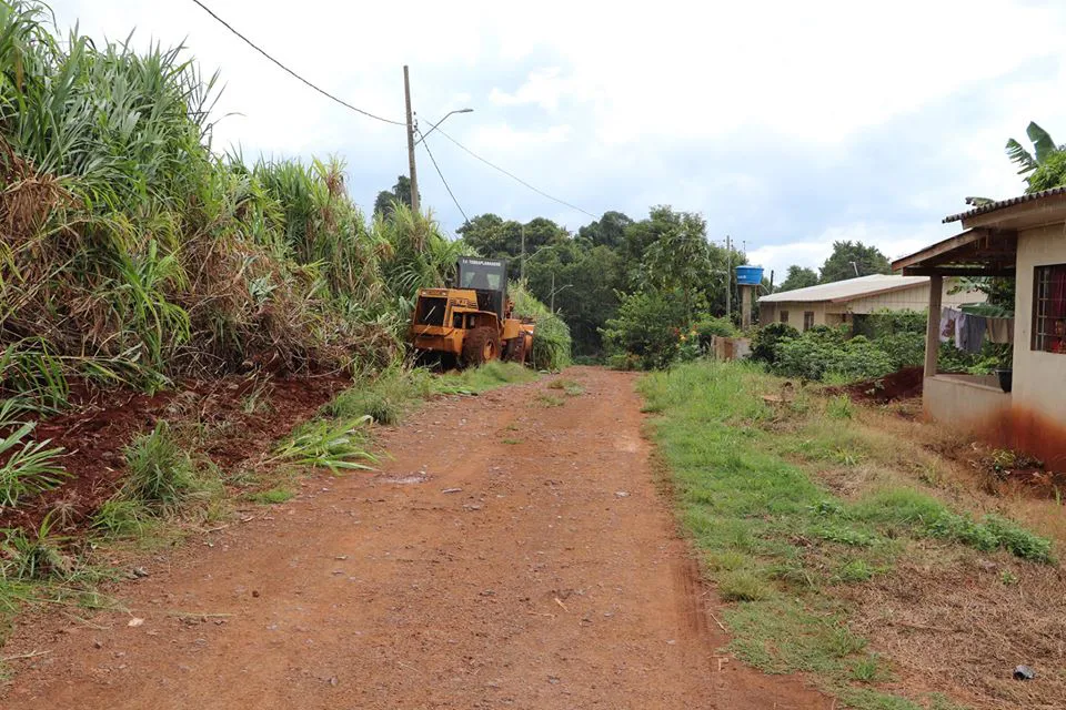 As obras foram iniciadas ontem com serviço de terraplanagem (Foto: Assessoria Prefeitura J. Alegre)
