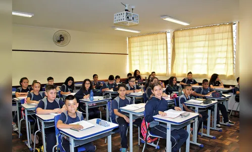 Mais de 1 milhão de alunos voltam às aulas nesta quarta-feira