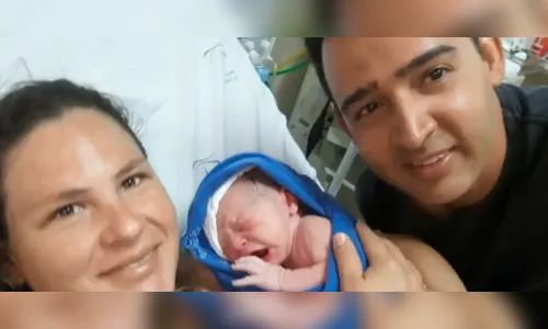 PRF escolta carro após mulher entrar em trabalho de parto no Paraná