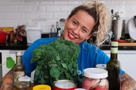 Ex-Masterchef Irina Cordeiro posta vídeo nua: “Minha liberdade”