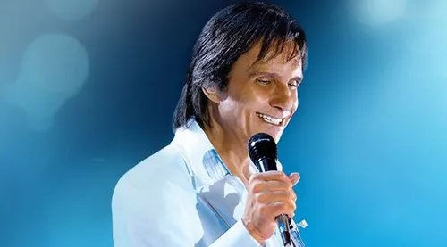 Novo carro de Roberto Carlos é considerado "relíquia" e custa uma fortuna