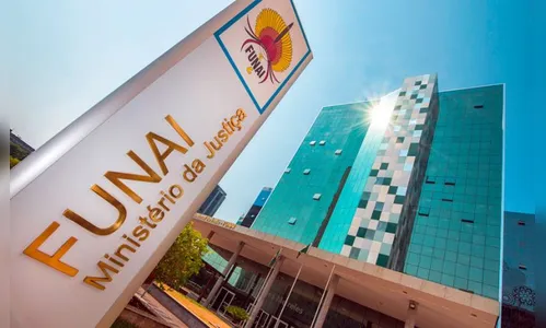 Governo ignora críticas e nomeia pastor evangélico para cuidar de índios isolados