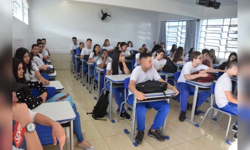 
							Estudantes da rede estadual na região de Ivaiporã voltaram às aulas hoje
						
						