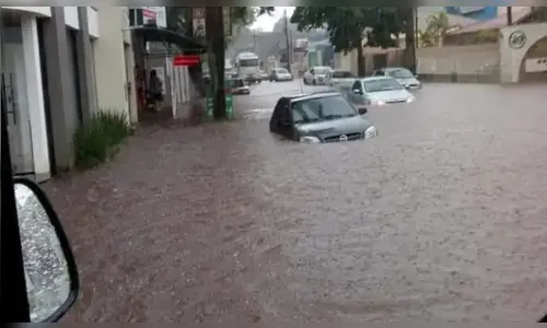 CHUVAS, ALEGRIA DOS CANDIDATOS DE OPOSIÇÃO