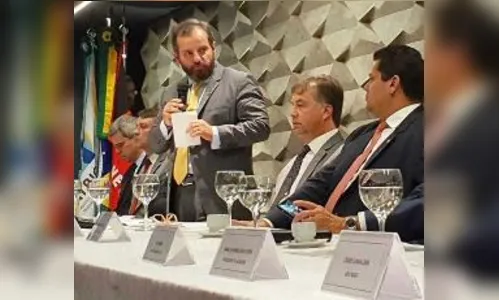 Conselheiro do TCE-PR inicia o segundo mandato na presidência do IRB