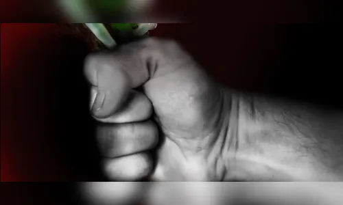 Pai e filho são suspeitos de agredir segurança de supermercado, em Jandaia do Sul 