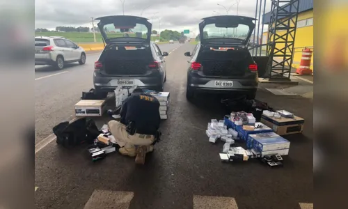 
							Em duas abordagens, PRF apreende quatro veículos com contrabandos do Paraguai
						
						