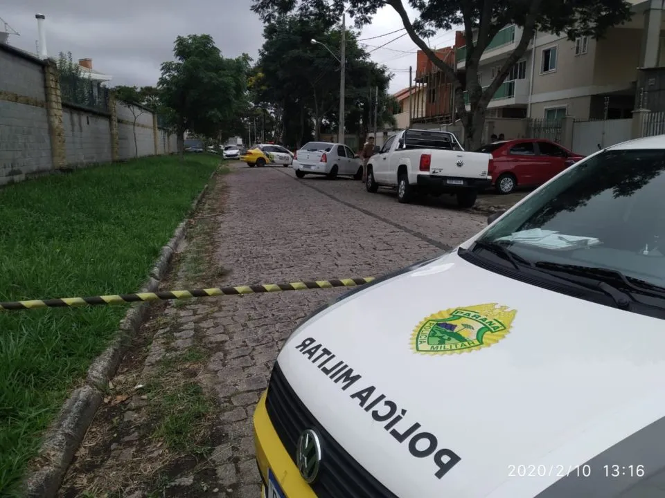 Caso aconteceu no bairro Pineville, em Pinhais. Foto: Marcelo Borges- Banda B