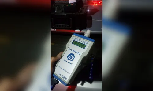 PM de Apucarana realiza operação 'Blitz de Trânsito'; um motorista foi preso 