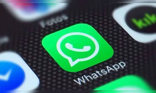 Pais são condenados a indenizar ex-namorada do filho por fotos íntimas vazadas no Whatsapp