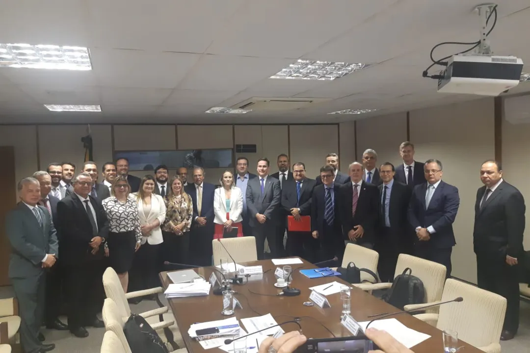 Paraná participa de encontro com ministro da Economia