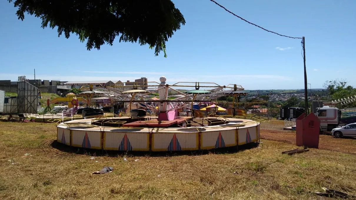 Sem autorização para funcionar, parque é evacuado pelos Bombeiros em Apucarana
