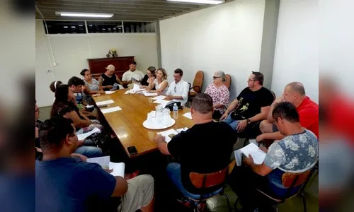 Reunião define logística da festa de carnaval em Arapongas 