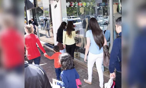 Parcela de paranaenses endividados em janeiro é de 90,88%, segundo Fecomércio