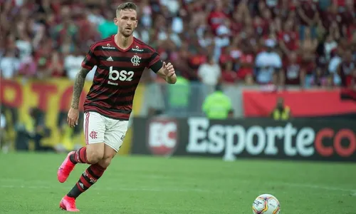 Léo Pereira sofre lesão e desfalca Flamengo na Supercopa do Brasil