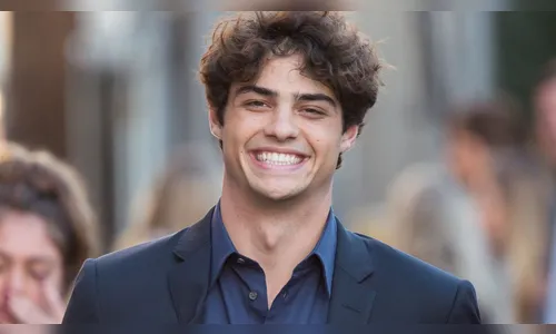 Noah Centineo relembra do vício em drogas: 