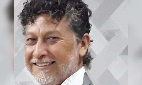 Jornalista brasileiro é morto com doze tiros na fronteira com Paraguai