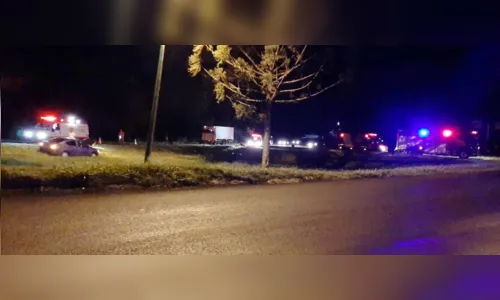 
							Homem é atropelado ao prestar socorro a acidente no trevo de Ivaiporã
						
						