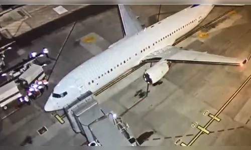 Avião com 80 deportados chega ao Brasil