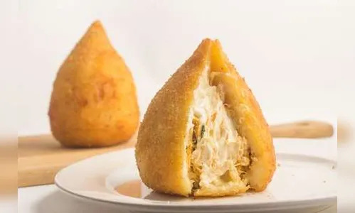 Mulher se ofende ao ganhar coxinha e arruma confusão em Apucarana 