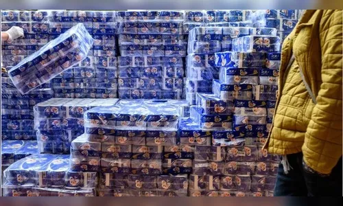 Coronavírus: gangue armada rouba rolos de papel higiênico em Hong Kong