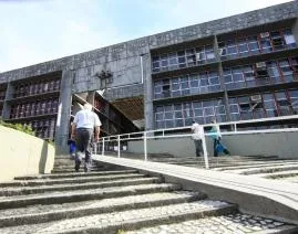 Multado ex-gestor do Paranaprevidência por atrasar envio de dados ao TCE-PR