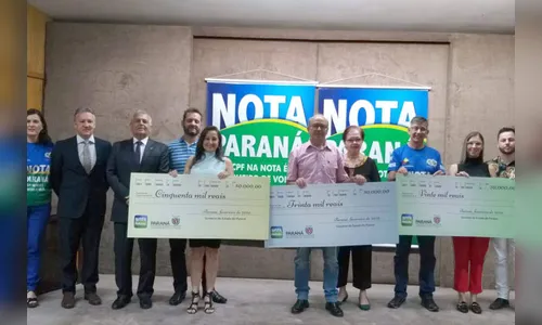 Nota Paraná entrega cheques a ganhadores de fevereiro
